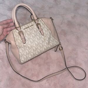 Michael Kors Ciara pink purse